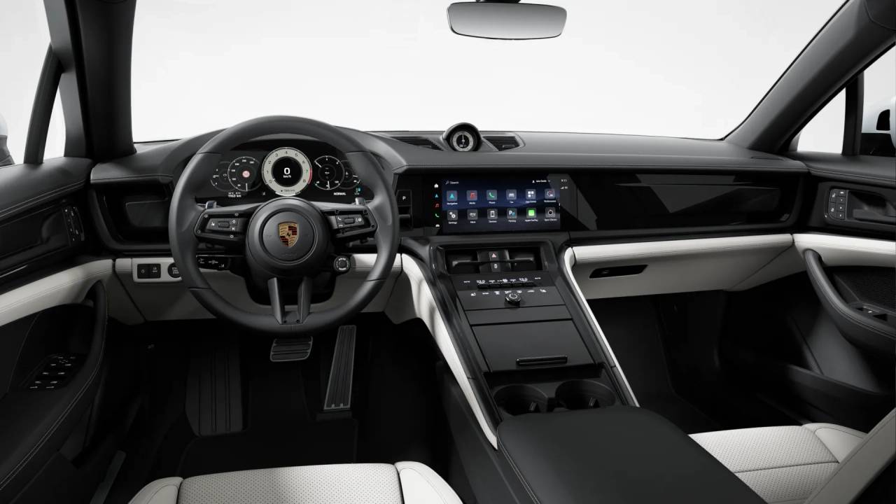 2026 Porsche Panamera 4 photo 9