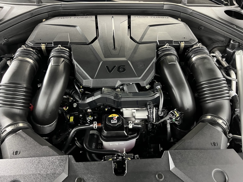 2024 Genesis GV70 3.5T Sport Advanced photo 31