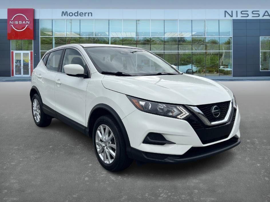 2022 Nissan Rogue Sport S photo 3