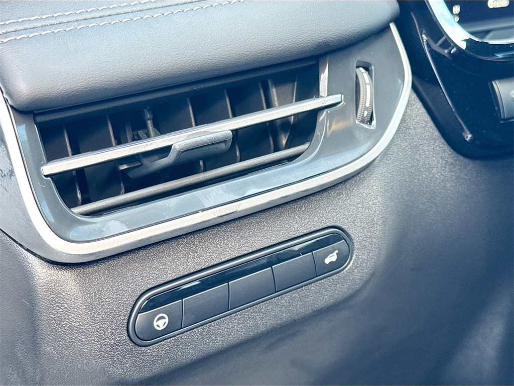 2026 Infiniti QX60 Luxe photo 9