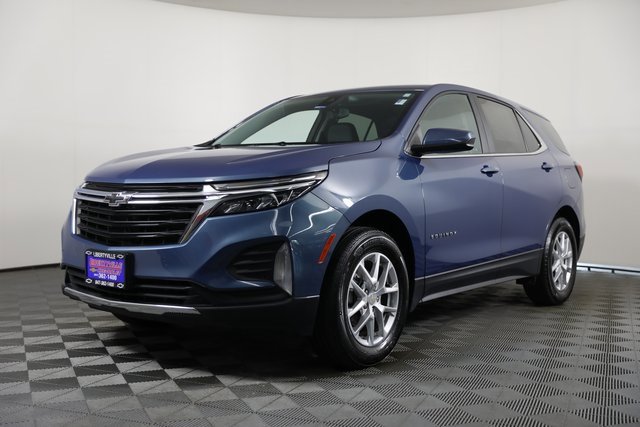 2024 Chevrolet Equinox LT photo 2