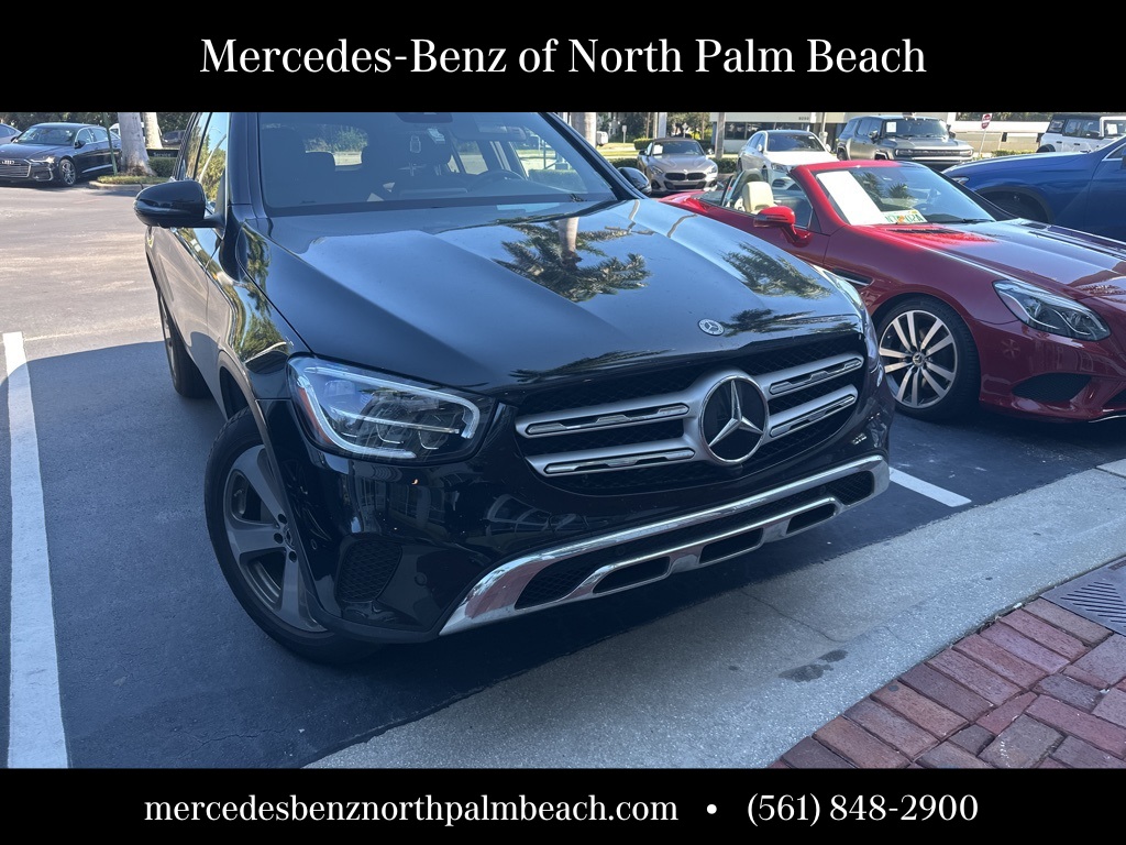 2022 Mercedes Benz GLC 300 photo 2