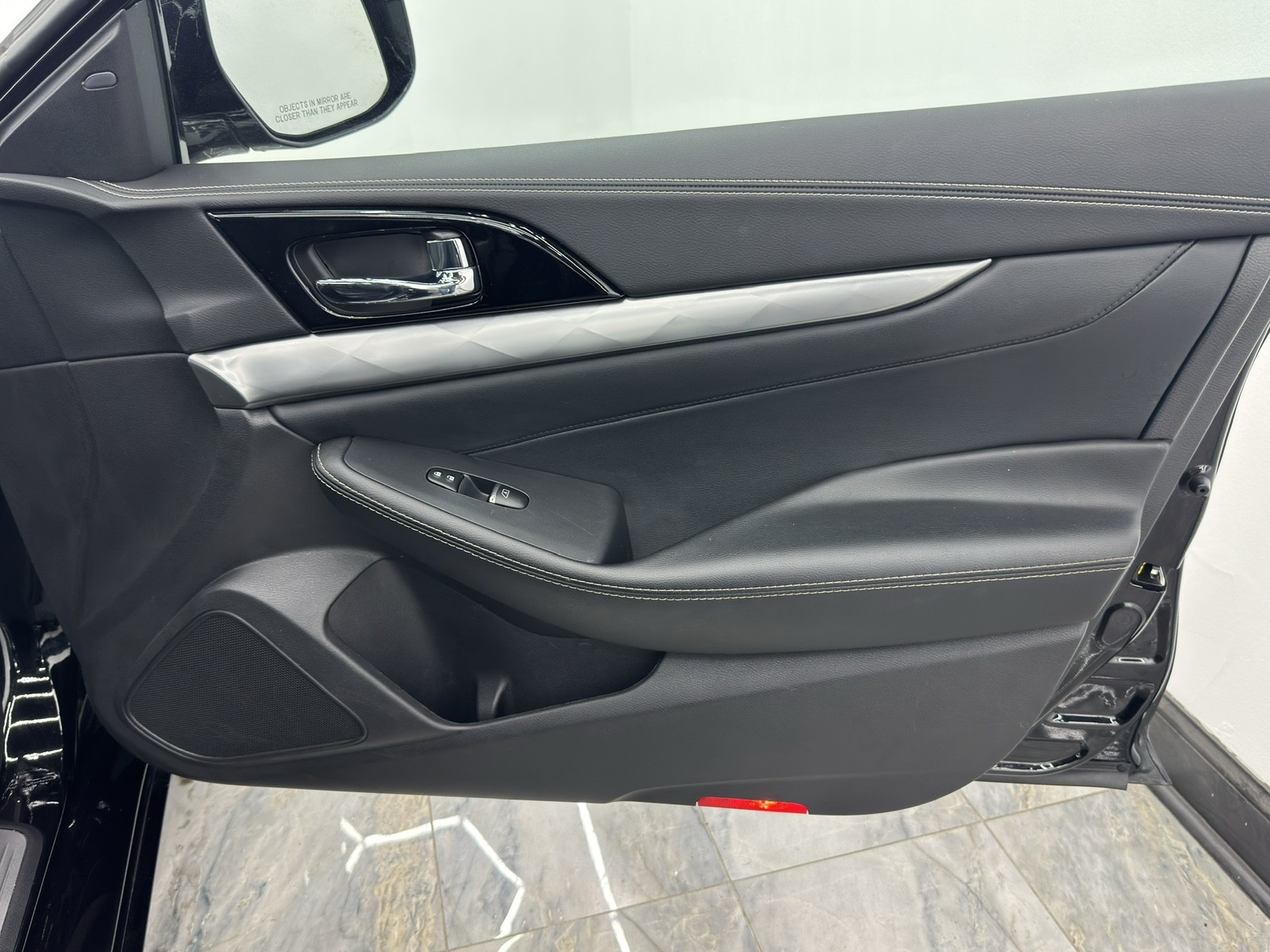 2023 Nissan Maxima SV photo 49