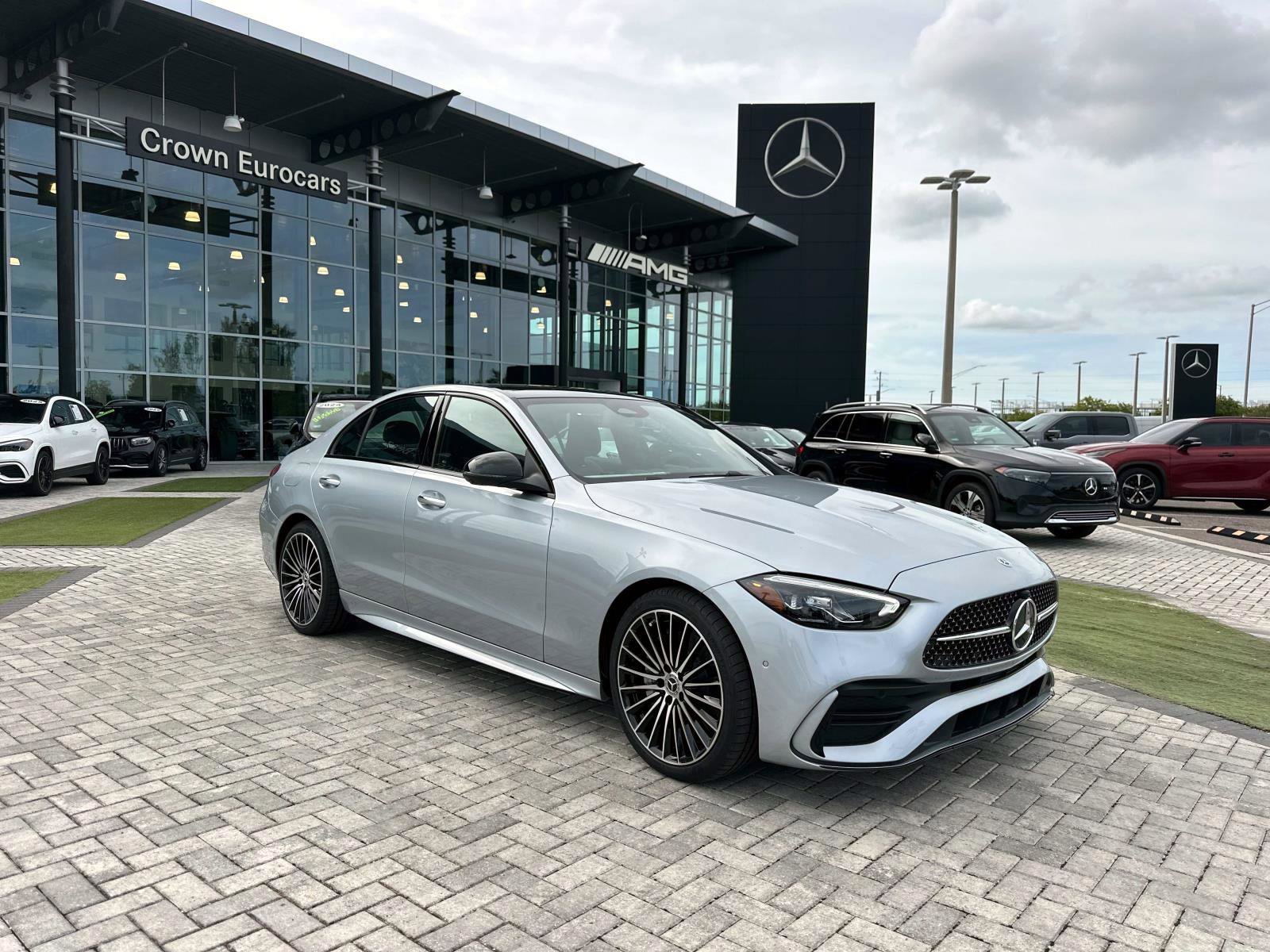 2025 Mercedes Benz C 300 photo 2