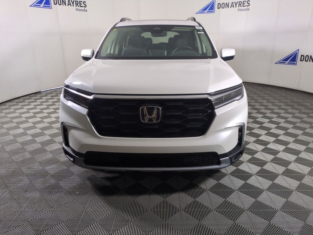 2025 Honda Pilot Touring photo 7