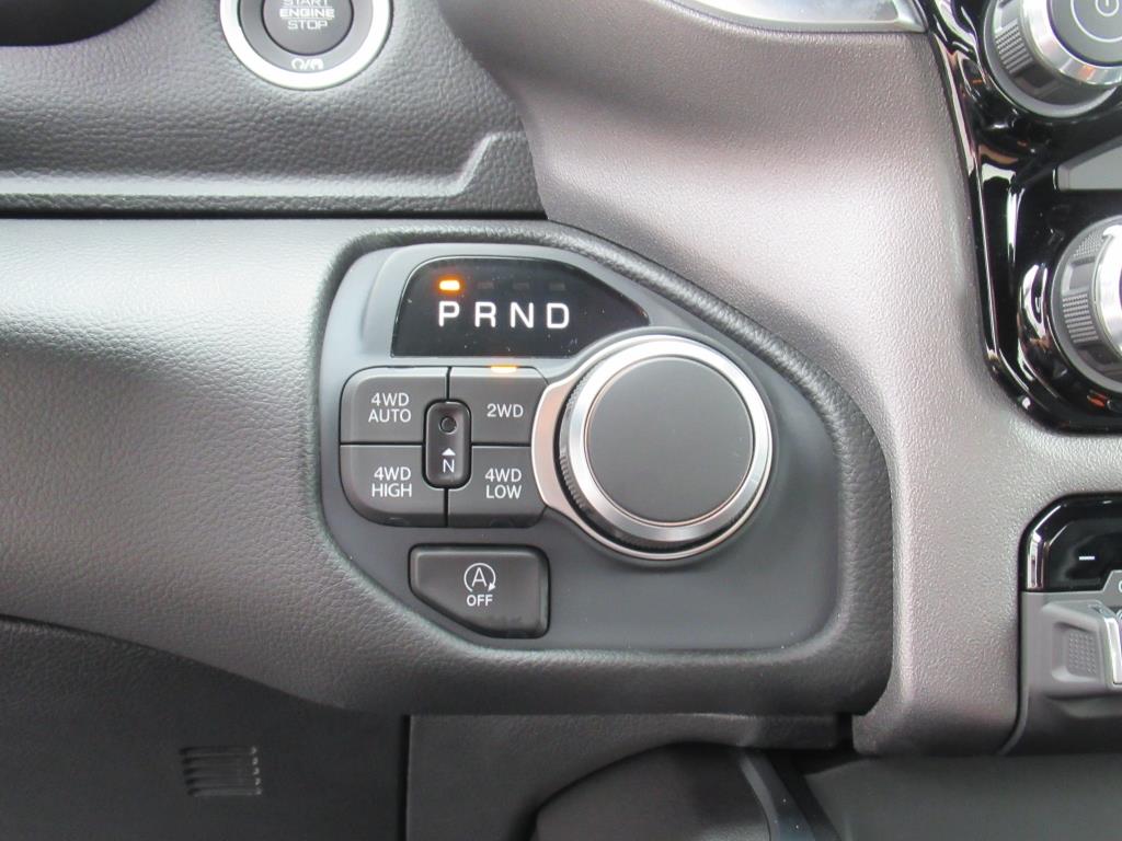 2025 Ram 1500 Big Horn Lone Star photo 26