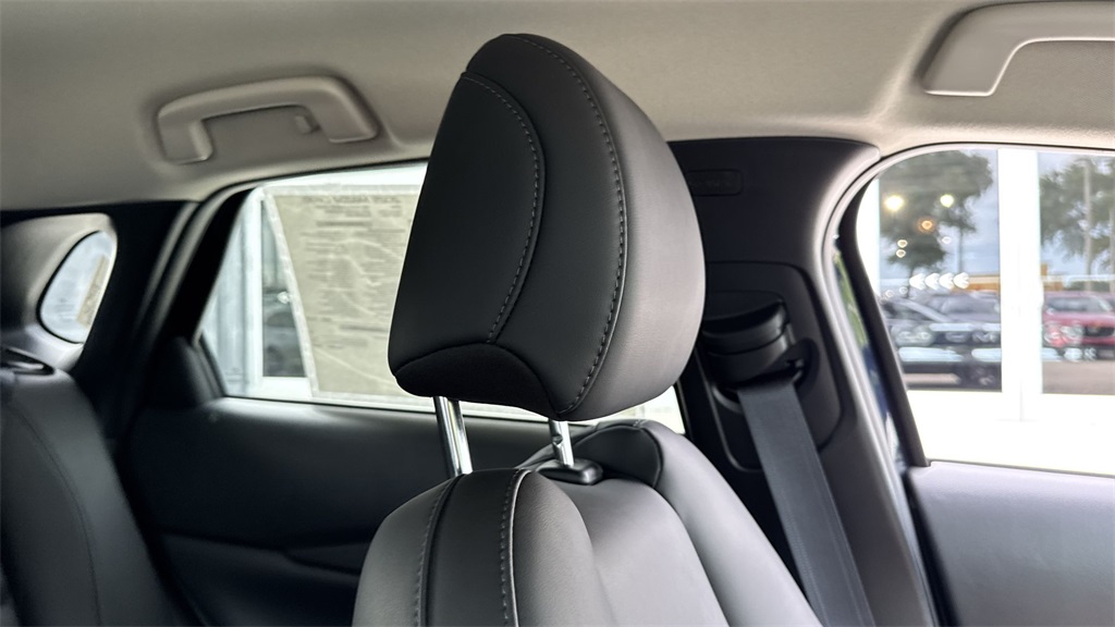 2025 Mazda CX-30 2.5 Select Sport photo 16