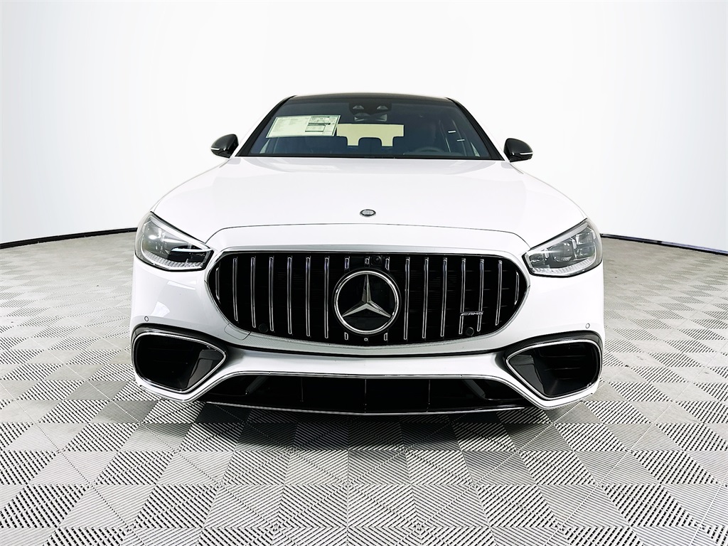 2026 Mercedes Benz S 63 e AMG photo 2