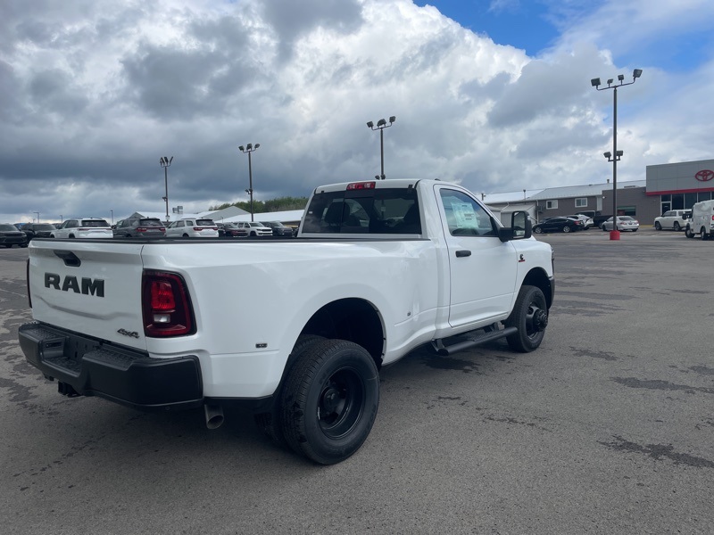 2025 Ram 3500 Tradesman photo 3