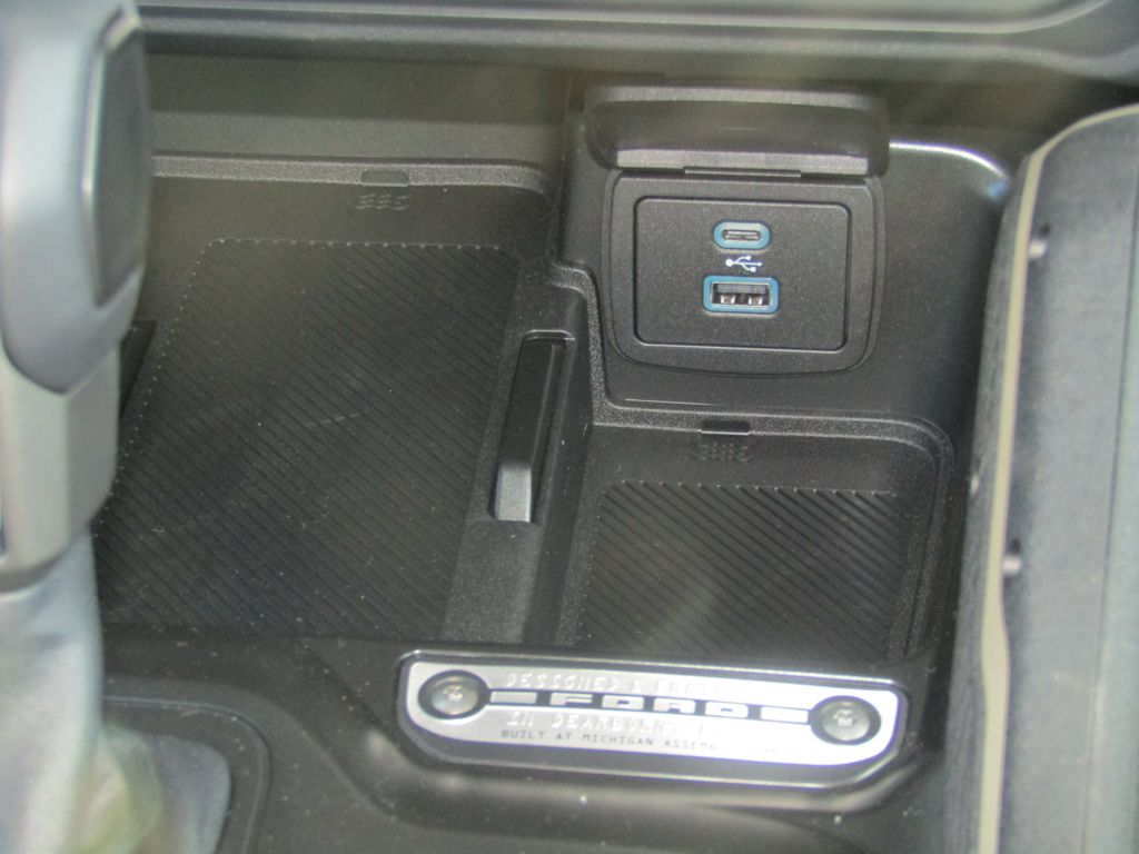 2025 Ford Bronco Badlands photo 21