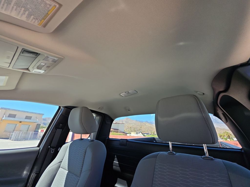 2018 Toyota Tacoma SR photo 16