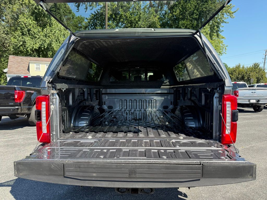 2023 Ford F-350 photo 27