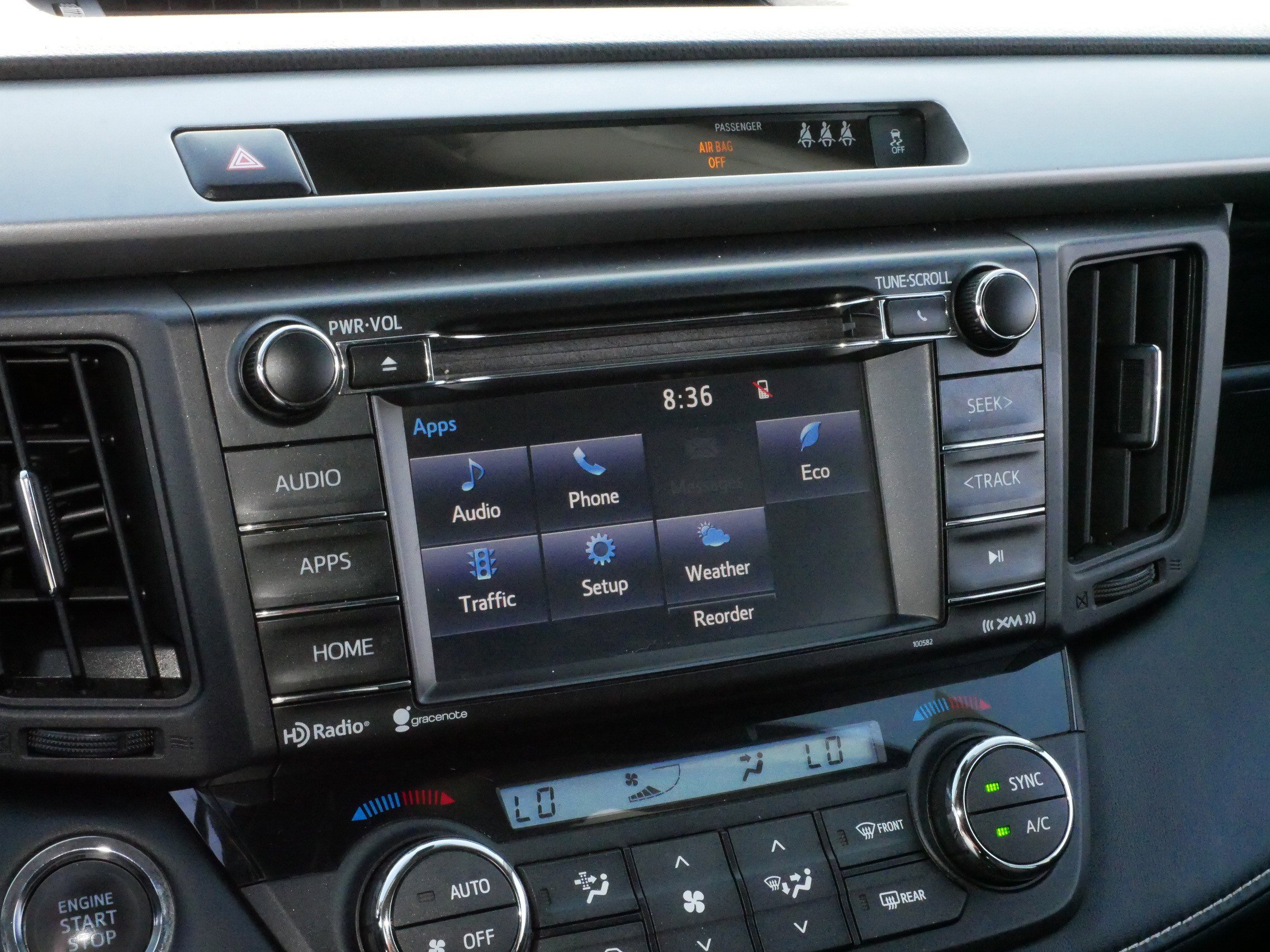 2017 Toyota RAV4 XLE photo 21