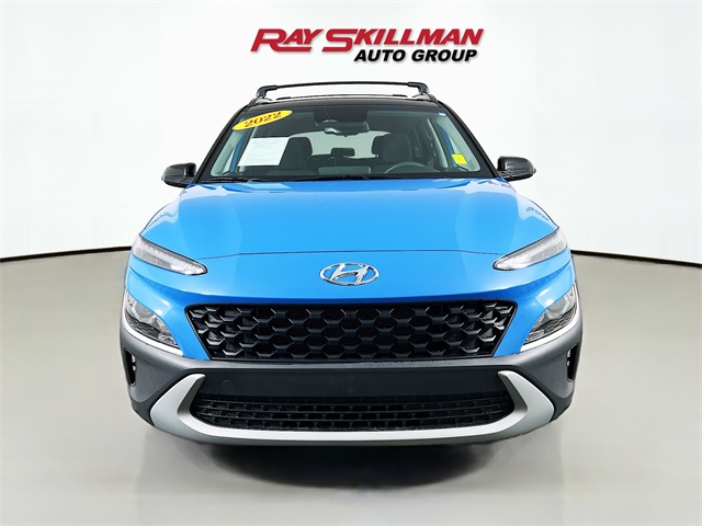 2022 Hyundai Kona SEL photo 2