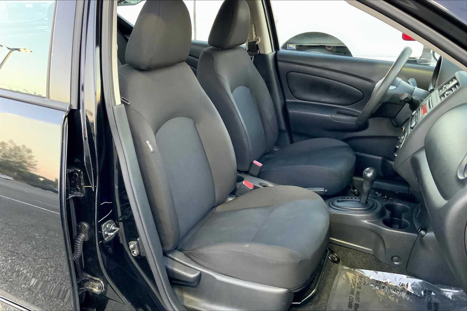 2018 Nissan Versa 1.6 S photo 8