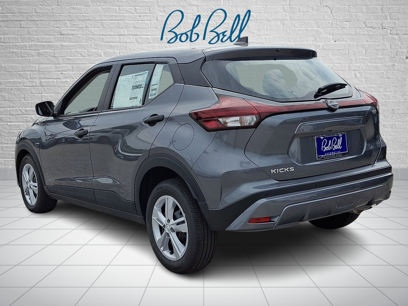 2025 Nissan Kicks Play S photo 2