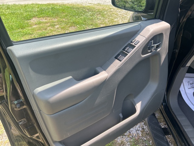 2020 Nissan Frontier SV photo 15