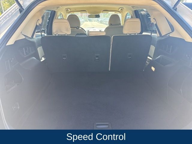 2019 Ford Edge SE photo 8