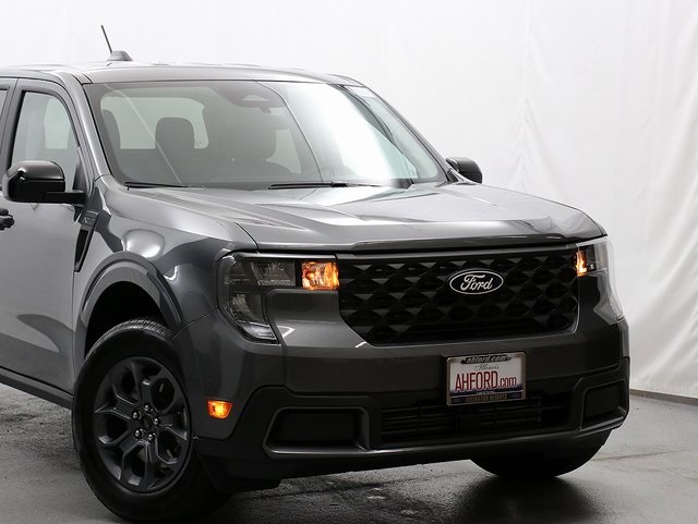 2025 Ford Maverick XLT photo 2