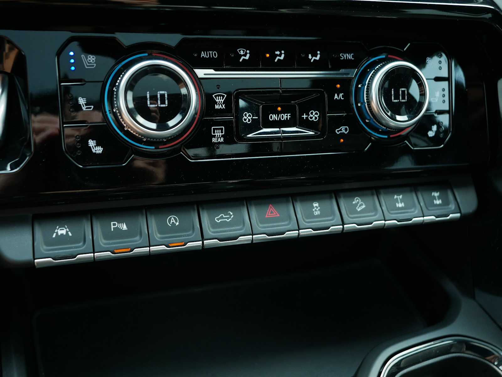 2024 Gmc Sierra 1500 AT4X photo 26
