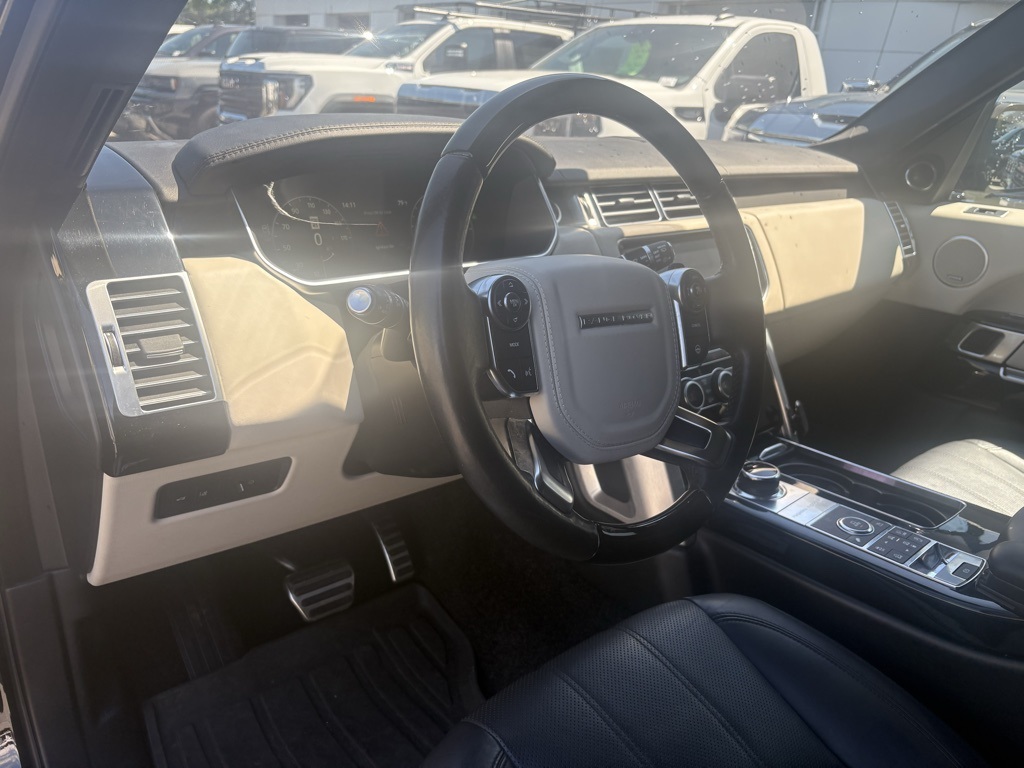 2017 Land Rover Range Rover Supercharged LWB photo 6