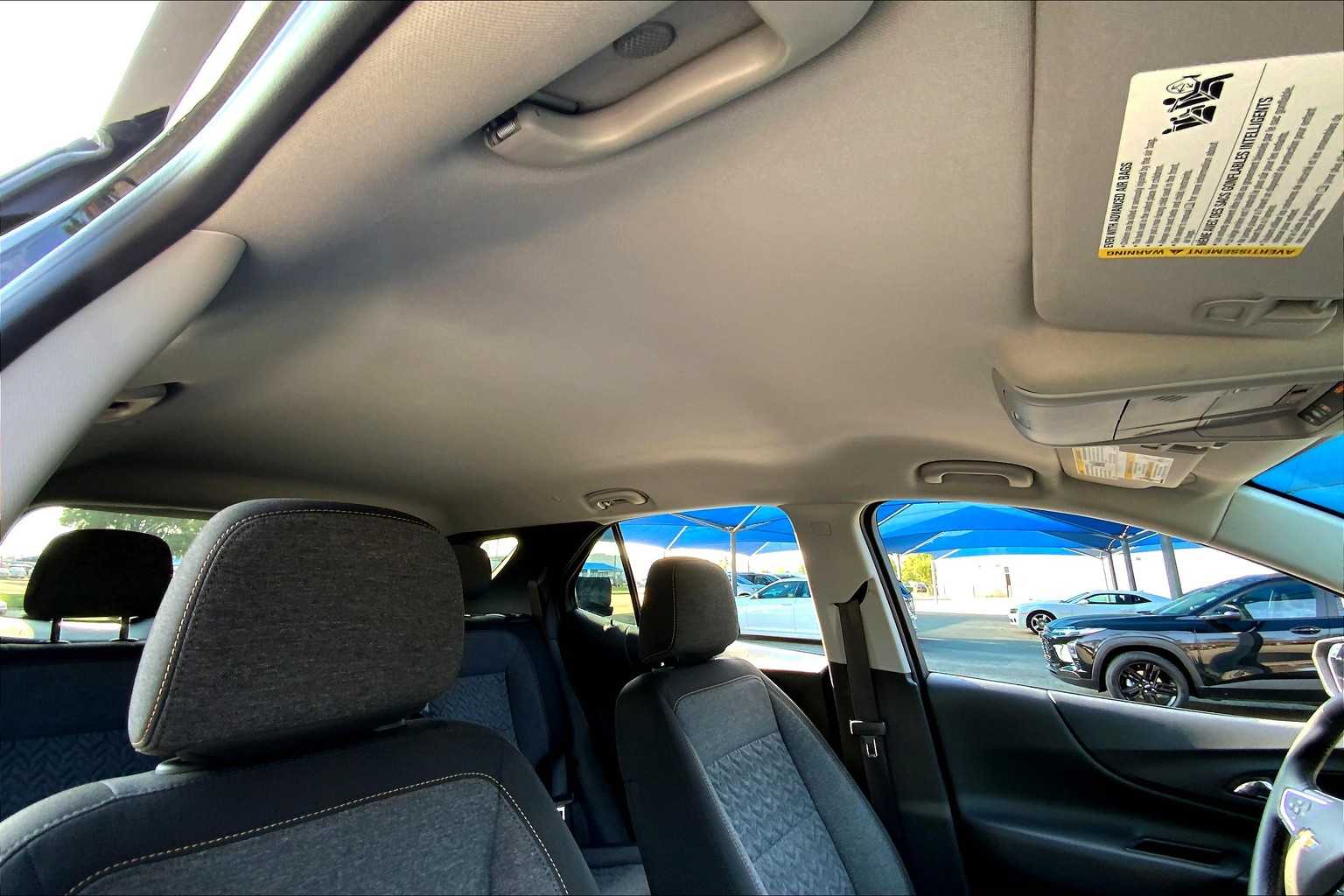 2023 Chevrolet Equinox LT photo 24