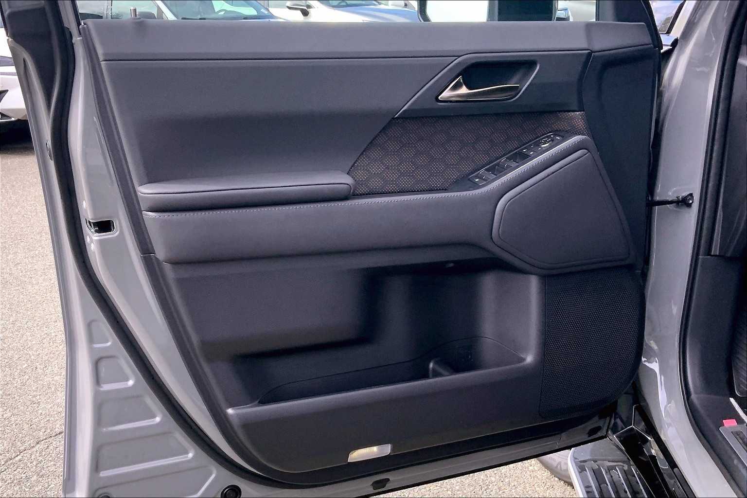 2025 Lexus GX 550 Premium photo 9