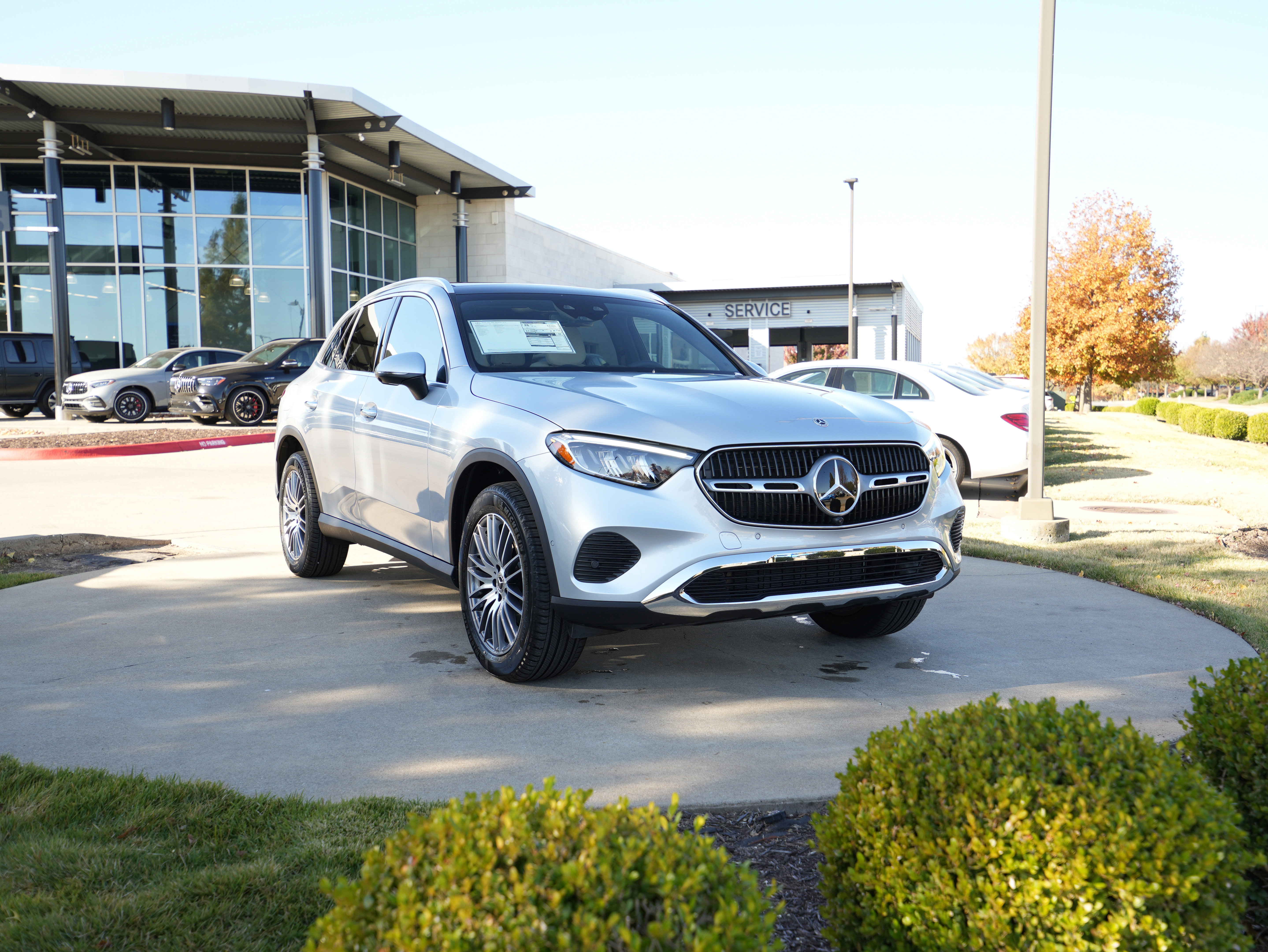 2026 Mercedes-Benz GLC Base's photo