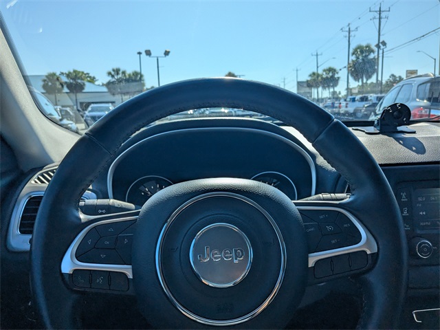 2017 Jeep Compass North Edition Latitude photo 23