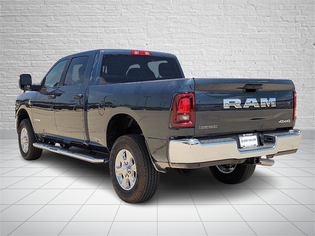 2025 Ram 2500 Big Horn photo 3