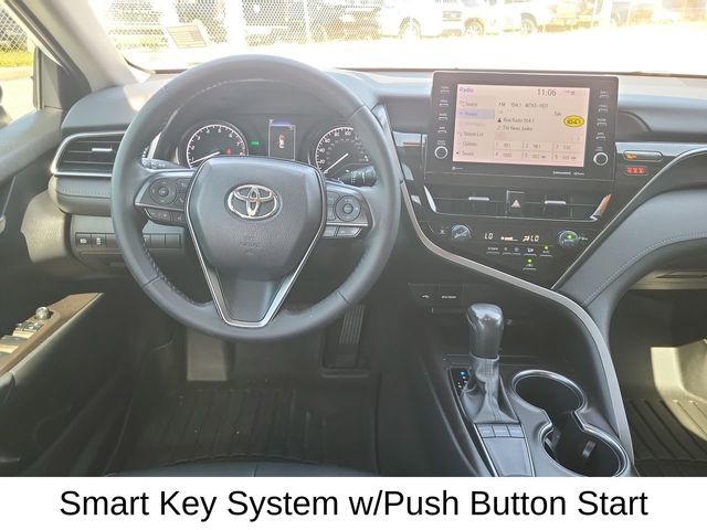 2022 Toyota Camry SE photo 10
