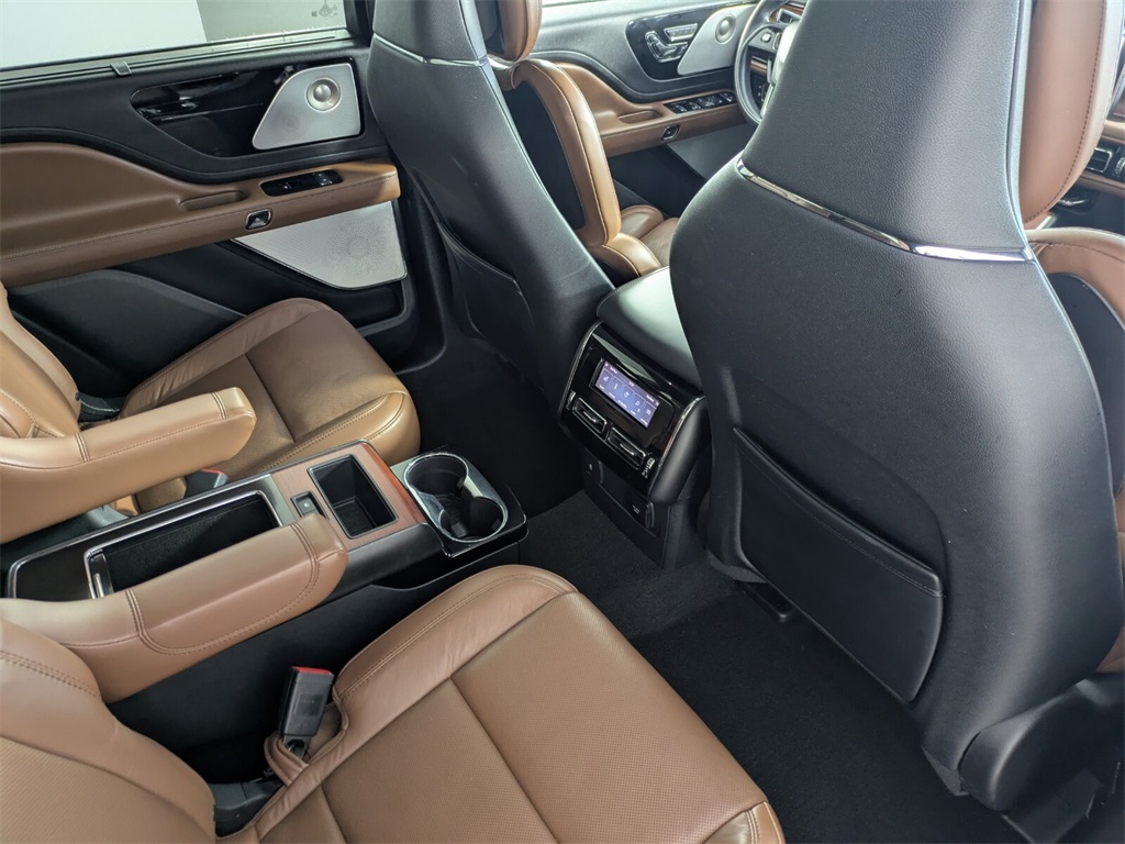 2021 Lincoln Aviator Grand Touring photo 30