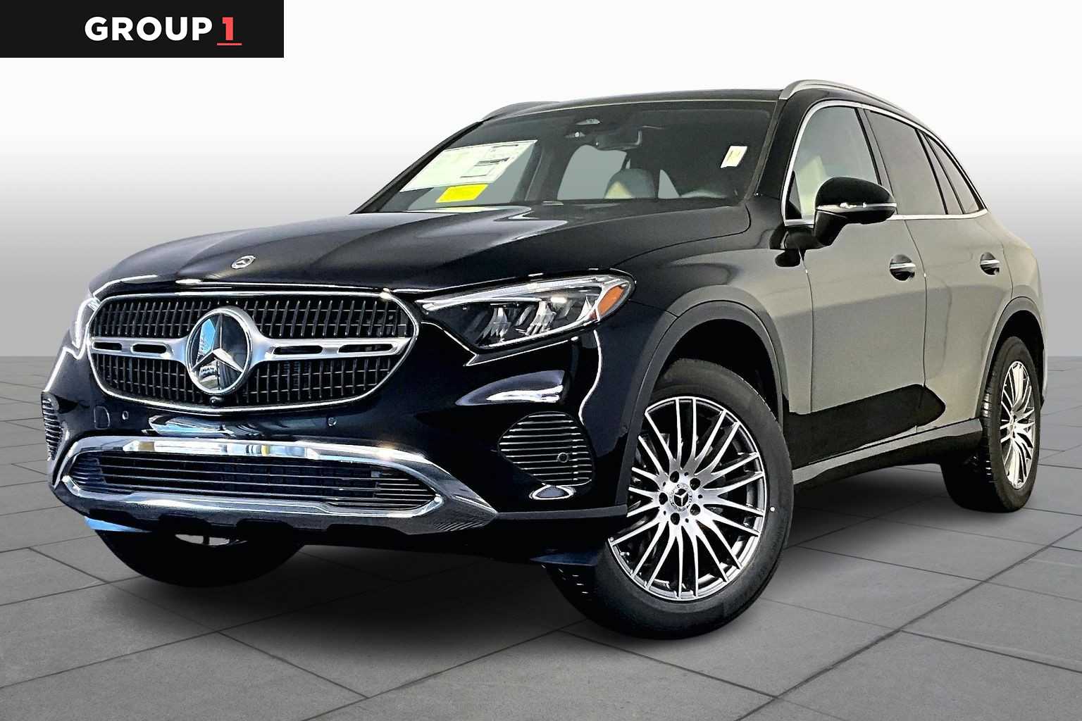 2026 Mercedes-Benz GLC Base's photo
