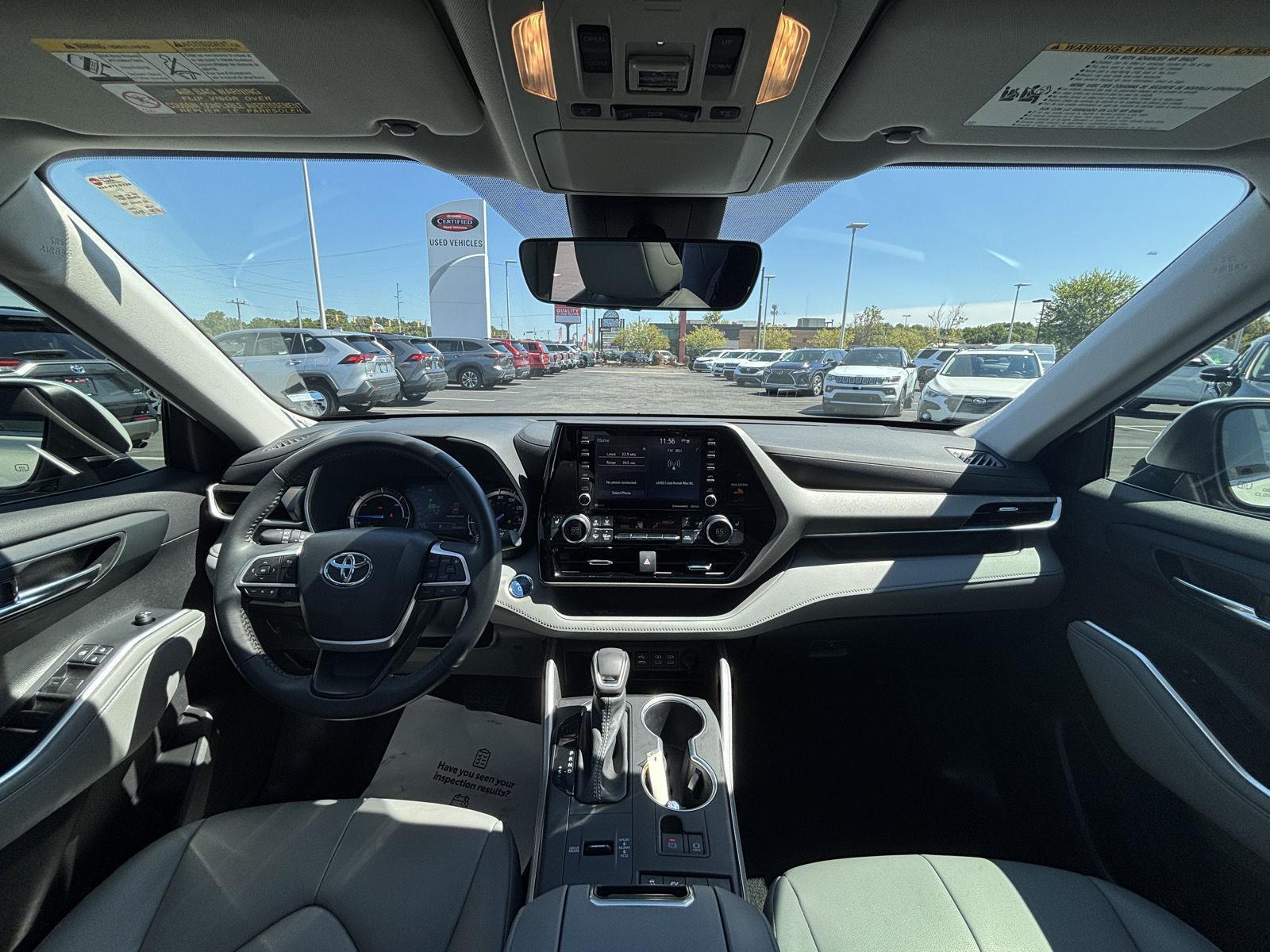 2022 Toyota Highlander Hybrid XLE photo 21
