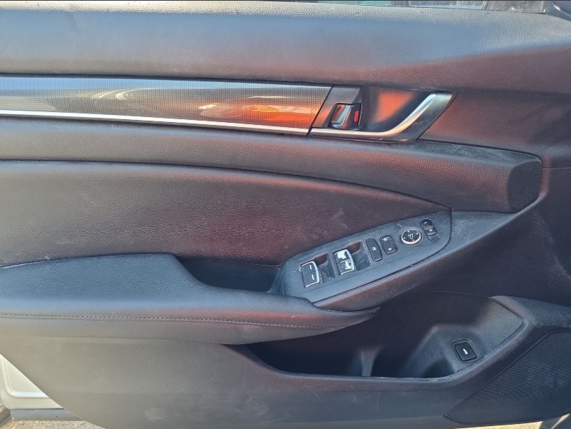 2020 Honda Accord Sport photo 18