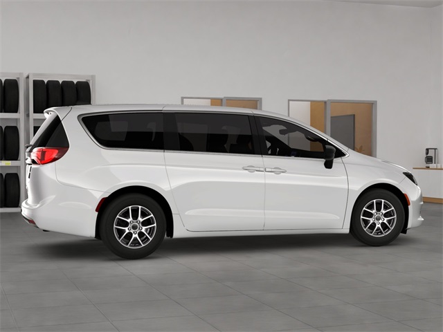 2026 Chrysler Voyager LX photo 6