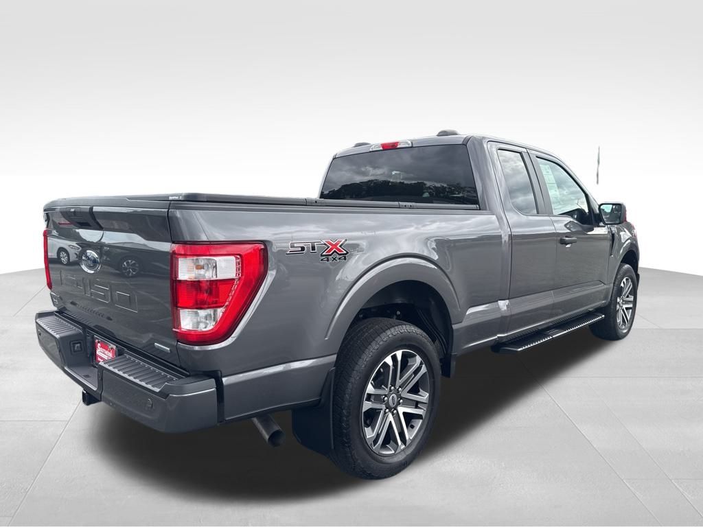 2022 Ford F-150 XL photo 3