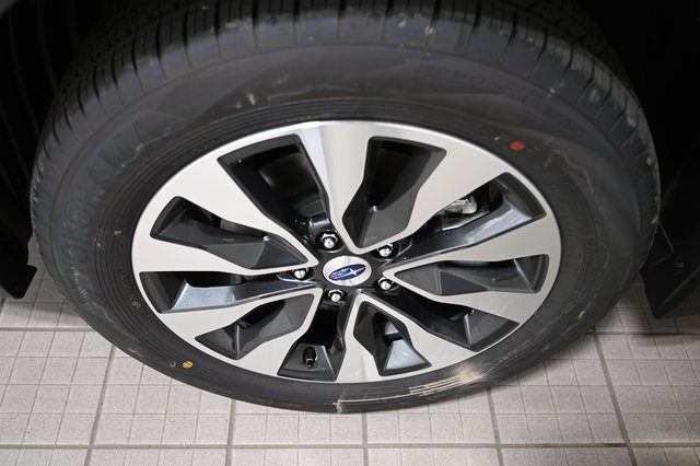 2025 Subaru Outback Limited photo 10