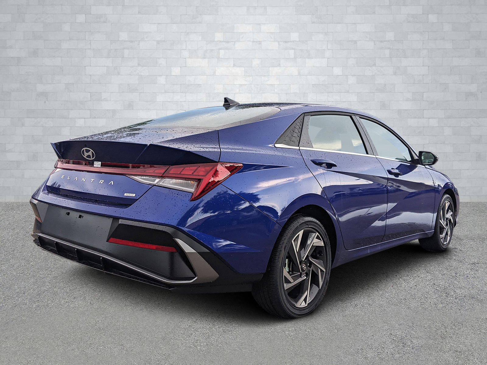 2025 Hyundai Elantra Hybrid Limited photo 4