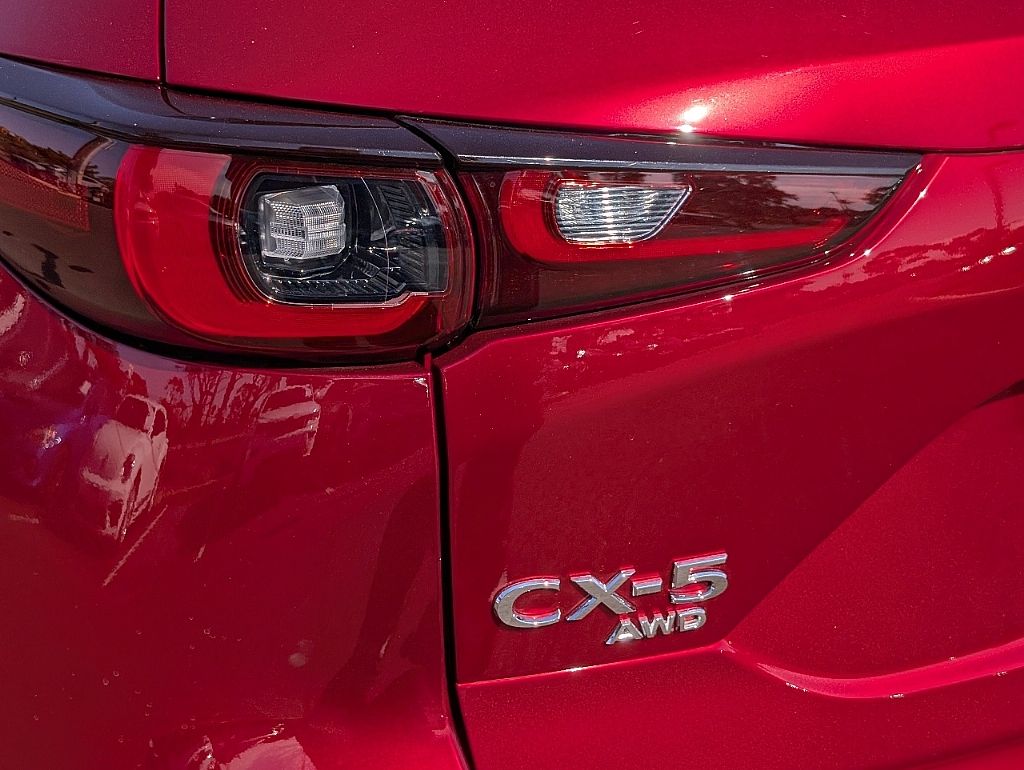 2025 Mazda CX-5 2.5 S Preferred photo 9