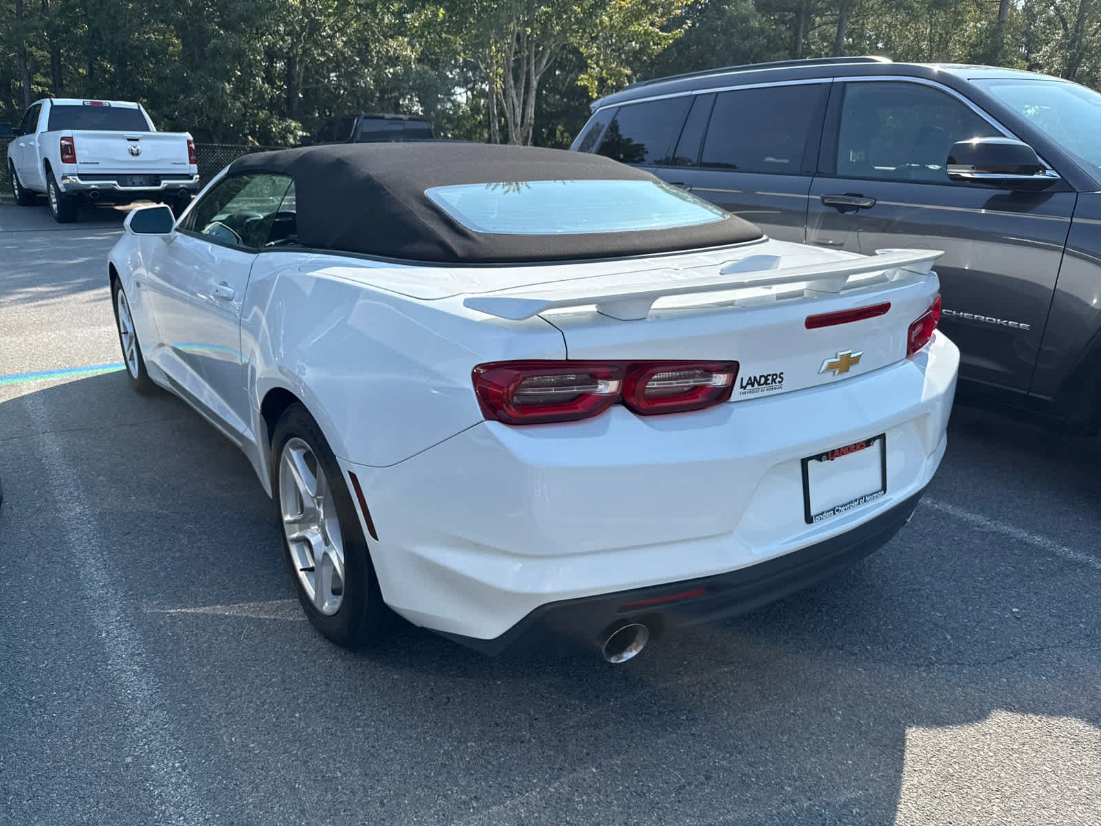 2023 Chevrolet Camaro 1LT photo 4