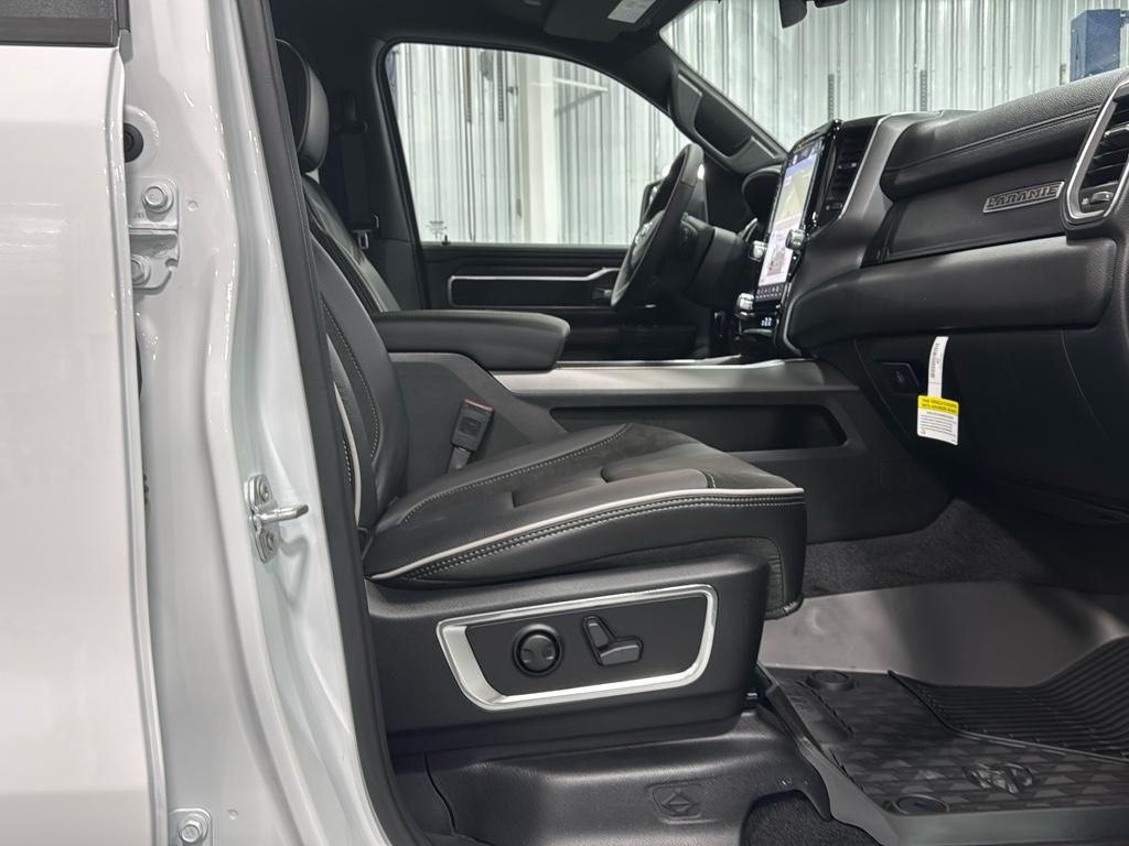 2025 Ram 1500 Laramie photo 11