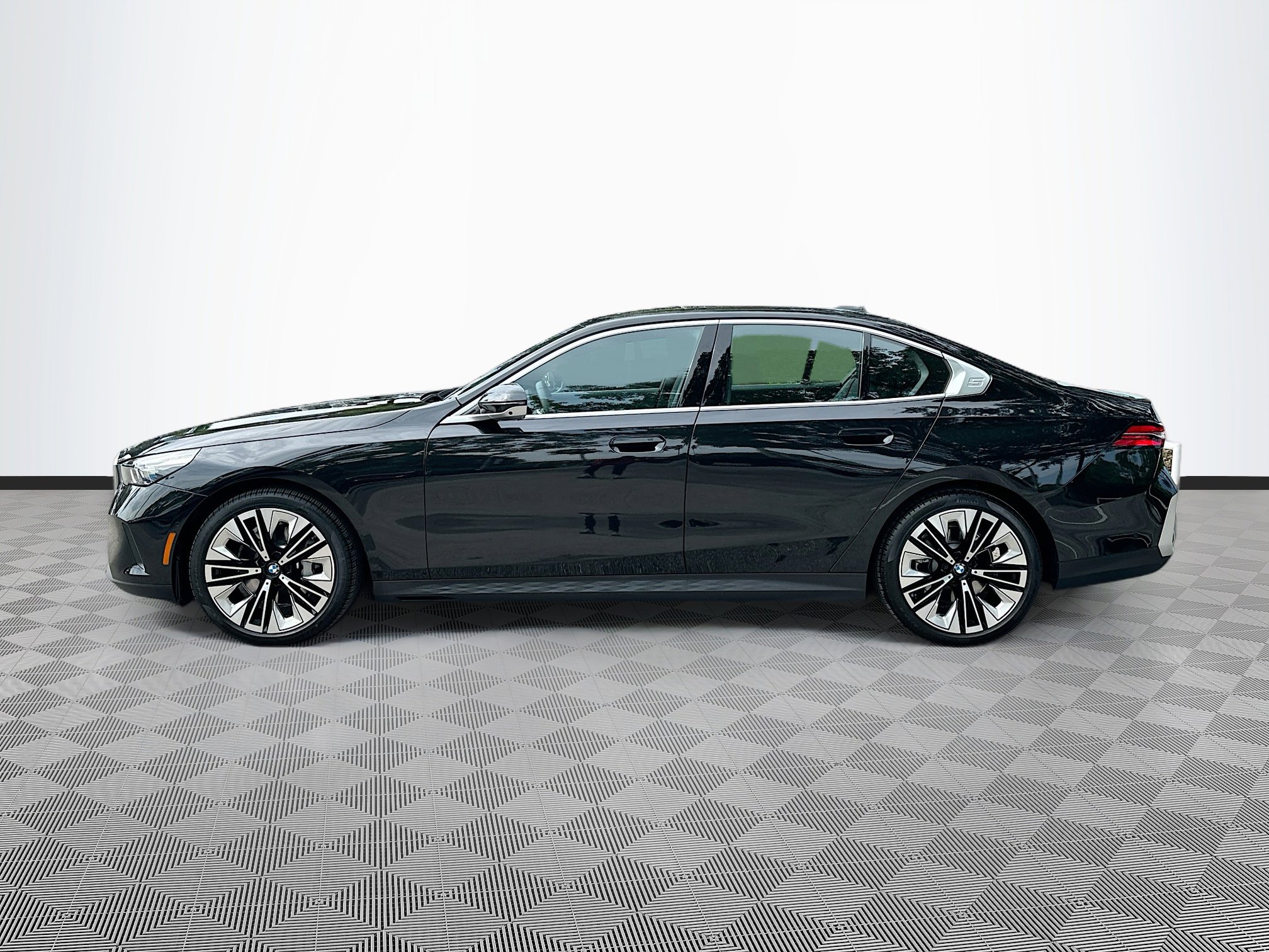2025 Bmw 530i photo 4