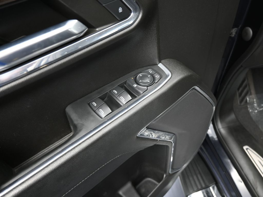 2023 Chevrolet Silverado 1500 LT photo 13