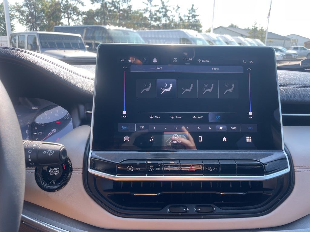 2023 Jeep Compass Limited photo 24