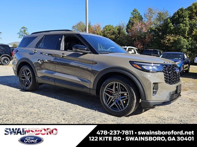 2026 Ford Explorer ST's photo