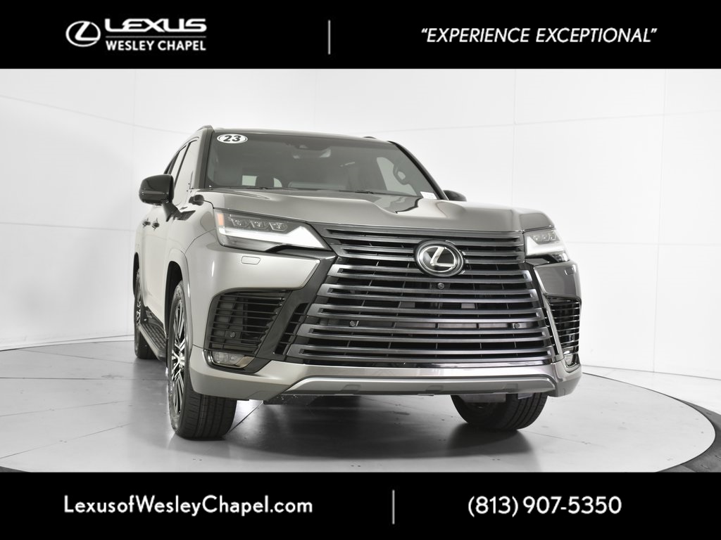 2023 Lexus LX Luxury's photo