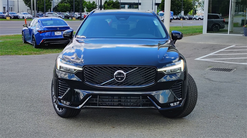 2026 Volvo XC60 B5 Plus photo 33