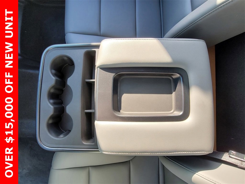 2023 Chevrolet Silverado 5500HD Work Truck photo 22