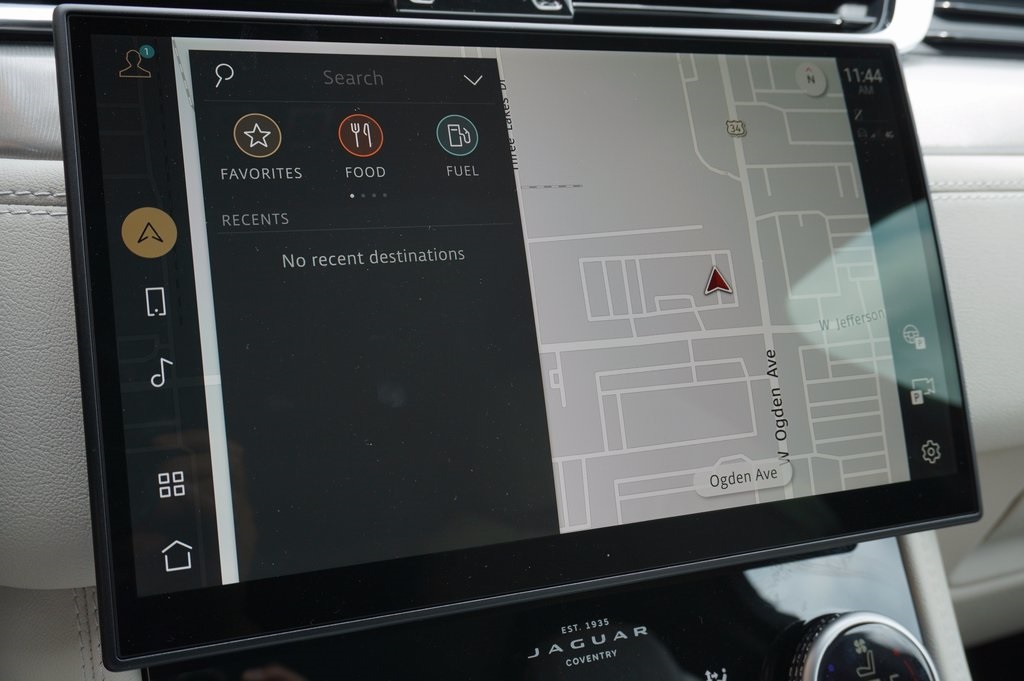 2025 JAGUAR F-PACE - Image 27